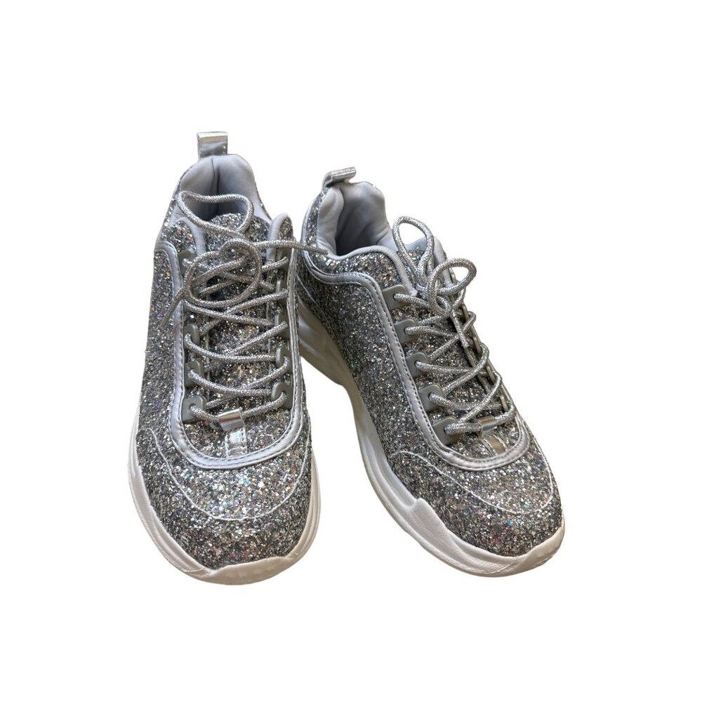 Wild Diva Lounge Women’s Silver Sparkling Shoe/ Sneakers Size 7.5 Sku 3544